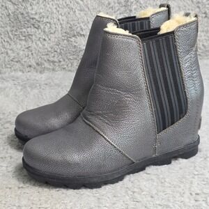 Sorel Joan of Arctic Wedge II Chelsea Boots Metallic Silver Womens 7 Excellent